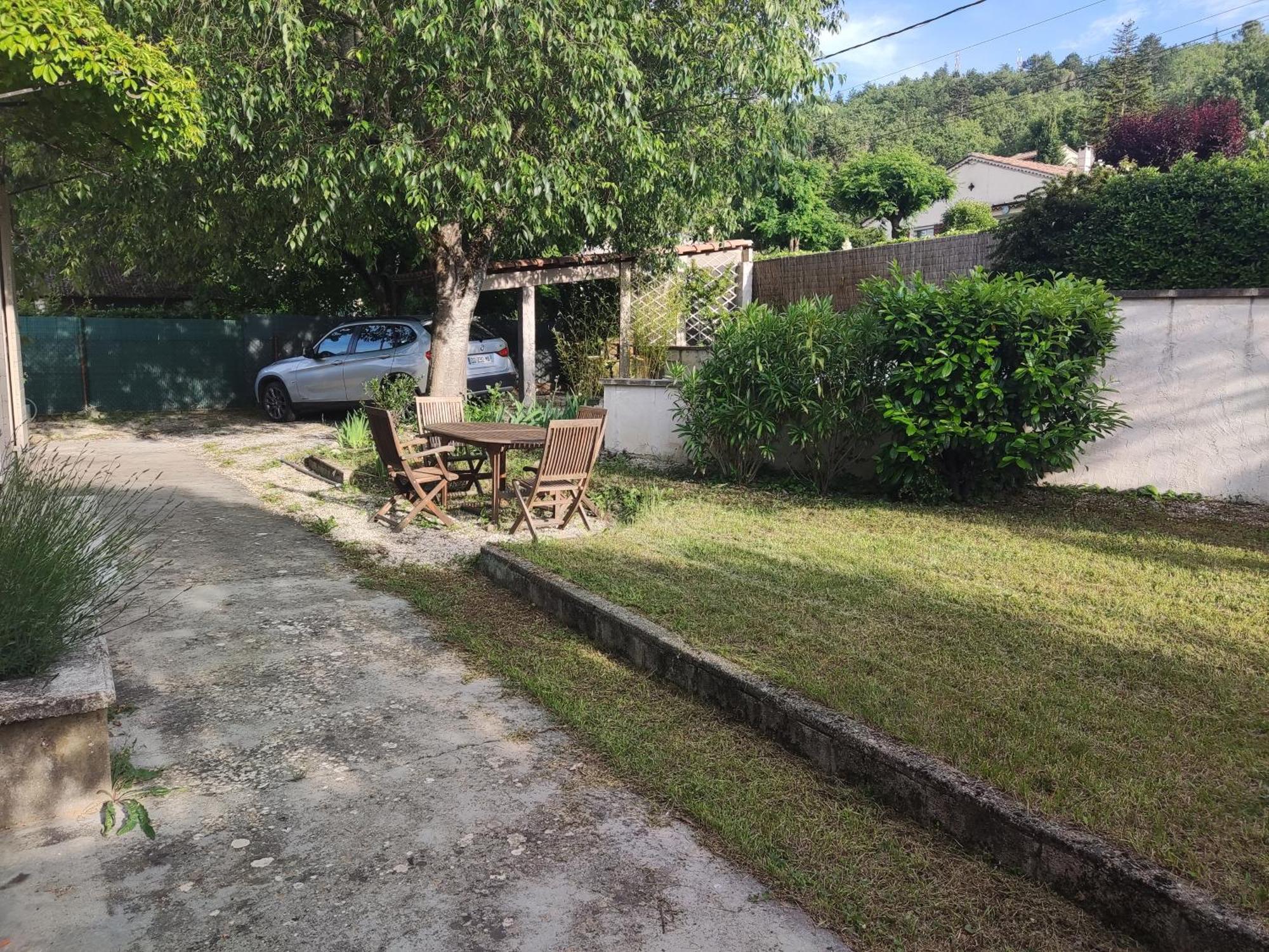 Chambre Au Coeur Du Luberon Bed & Breakfast Céreste Dış mekan fotoğraf